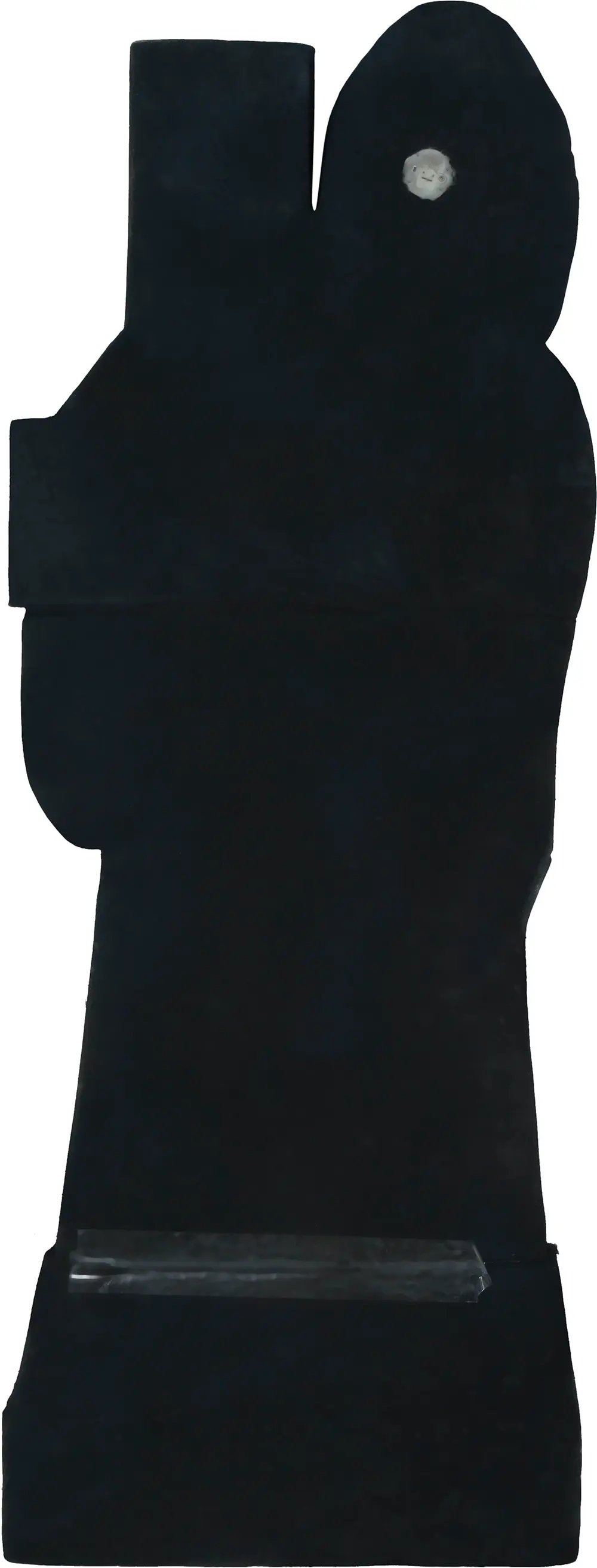 Korsgravsten med skelet og lys, 120 × 45 cm