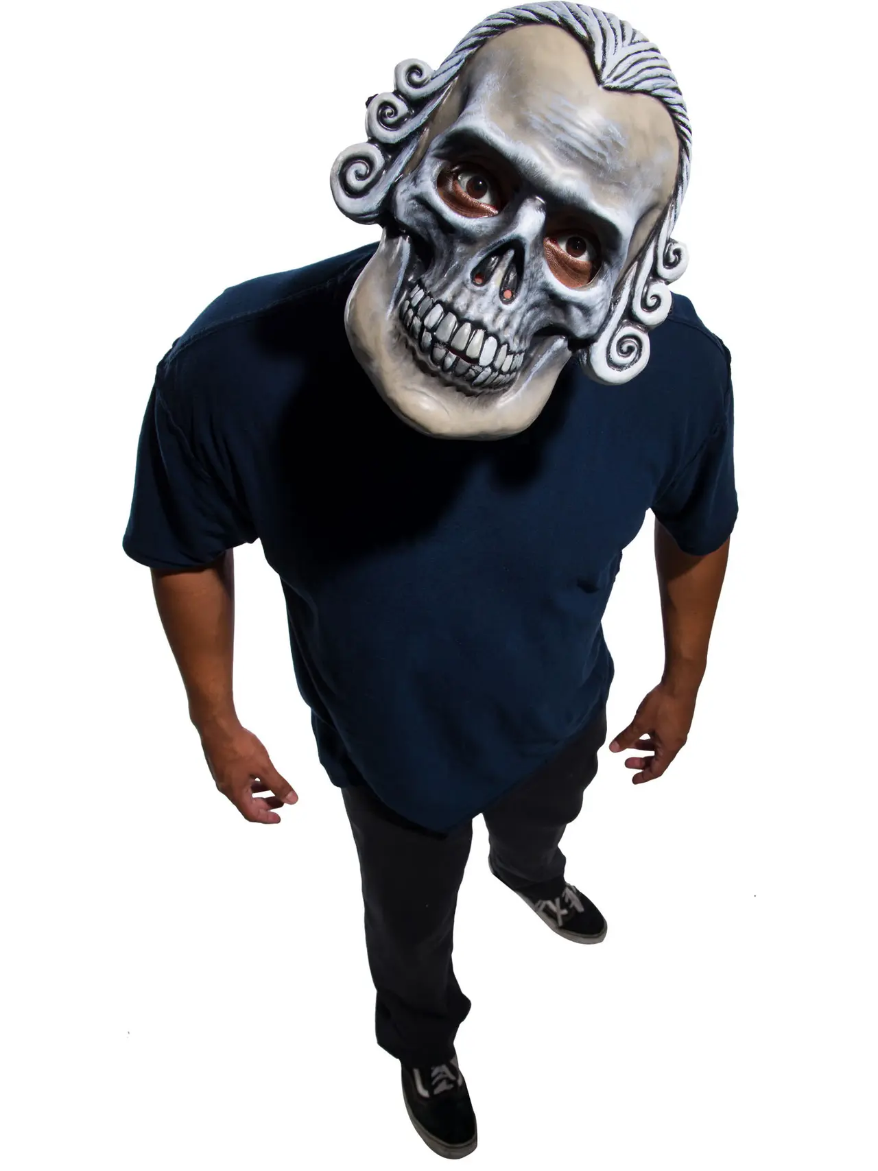 Skeletmaske med pudret paryk – grundlægger